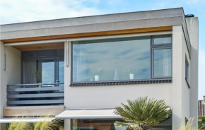 2 Bedroom Lovely Apartment In Bergen An Zee